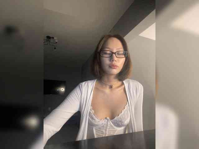 Adadollll webcam