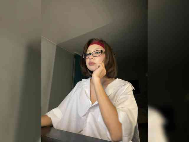 Adadollll webcam