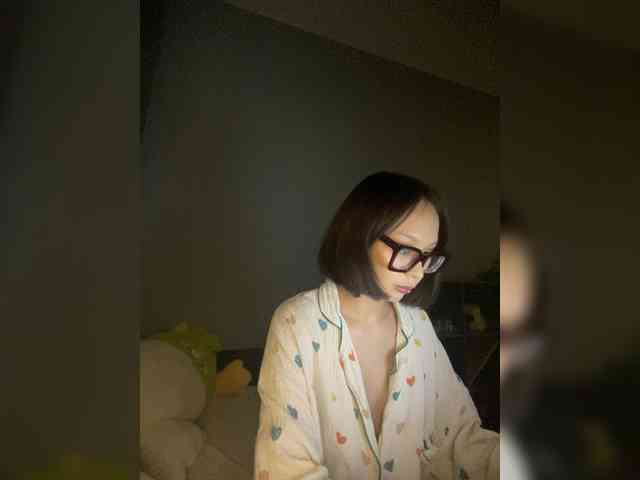 Adadollll webcam