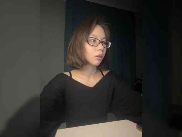 Adadollll webcam
