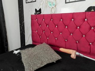 ArianaFire Porn Show