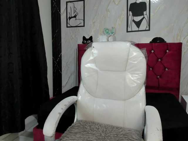 ArianaFire live webcam show
