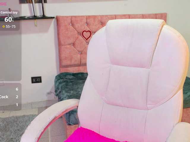 ArianaFire live webcam show