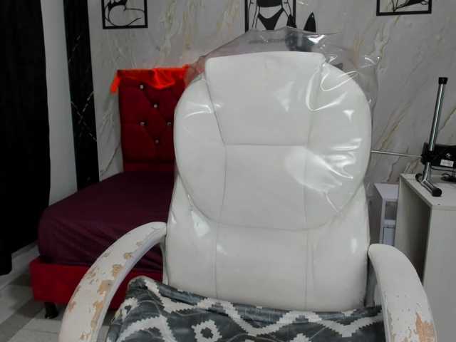 ArianaFire live cam on BongaCams
