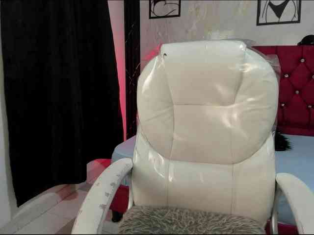 ArianaFire webcam