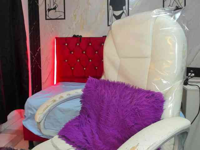 ArianaFire webcam