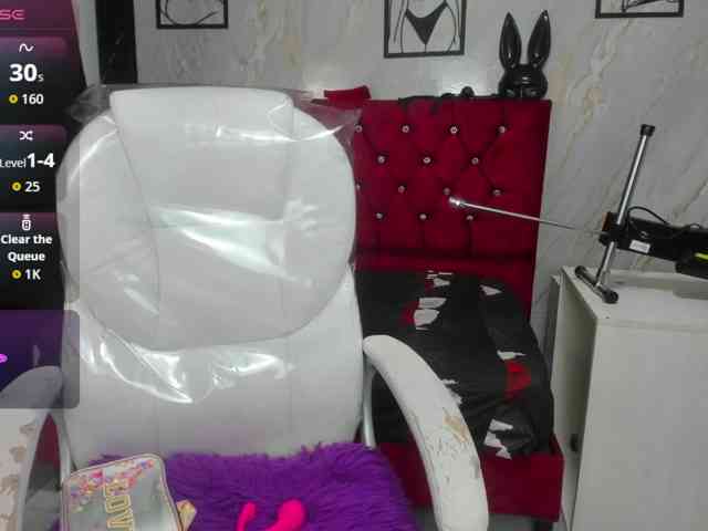 ArianaFire webcam