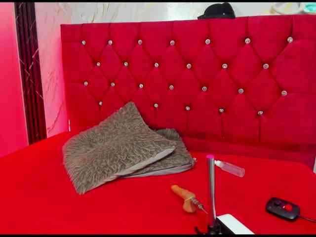 ArianaFire webcam