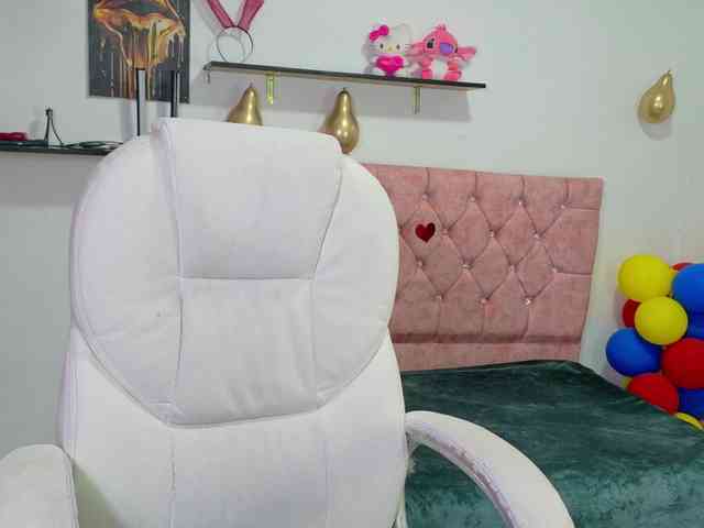 ArianaFire webcam