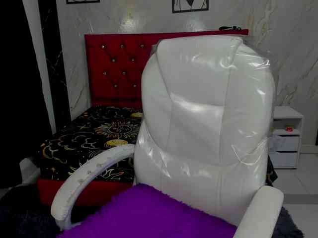 ArianaFire webcam