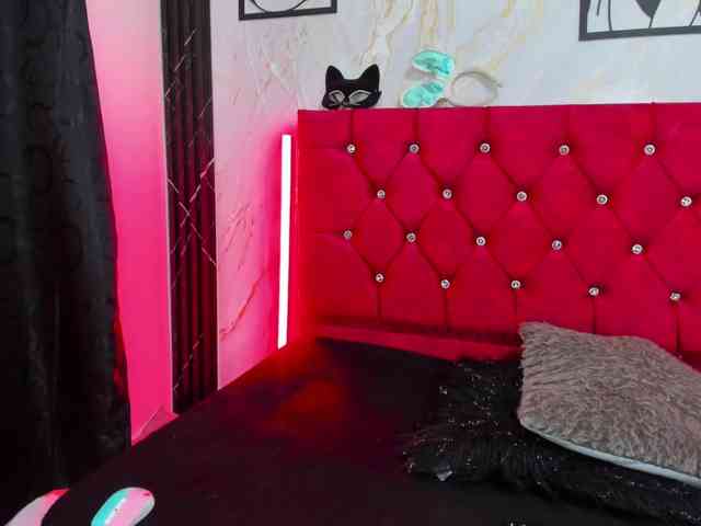 ArianaFire webcam