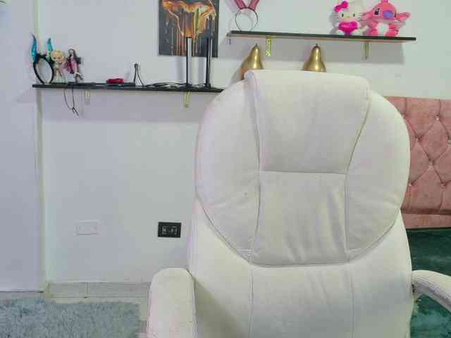 ArianaFire webcam