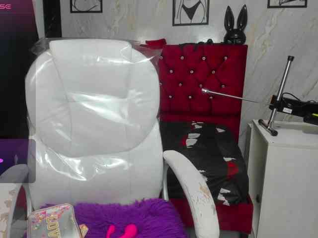 ArianaFire webcam