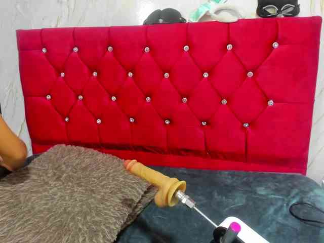 ArianaFire webcam