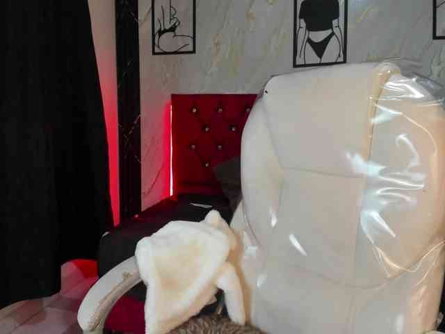 ArianaFire webcam