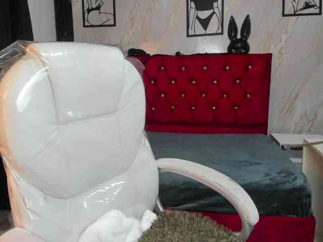 ArianaFire webcam