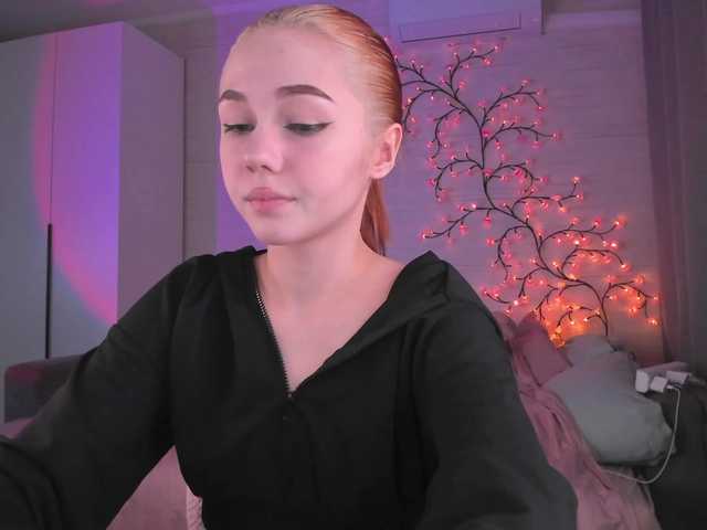 Cute1yoga live cam on BongaCams