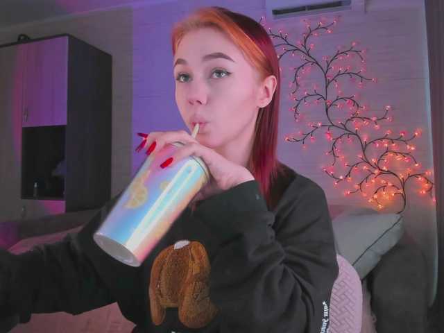 Cute1yoga live cam on BongaCams