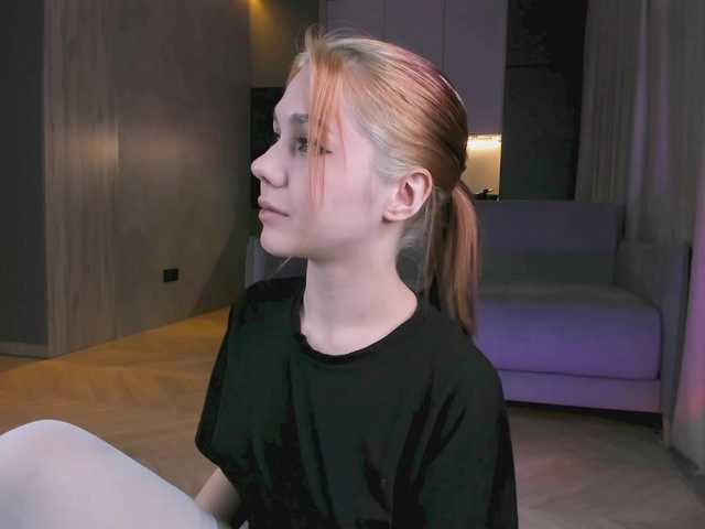 Cute1yoga live cam on BongaCams