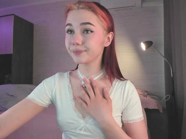 Cute1yoga live cam on BongaCams
