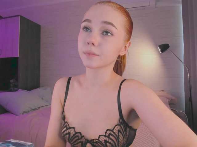 Cute1yoga live cam on BongaCams