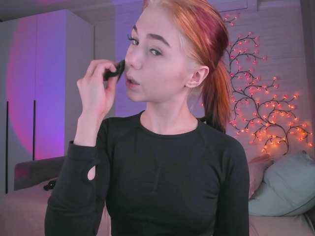 Cute1yoga live cam on BongaCams