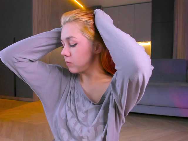 Cute1yoga live cam on BongaCams