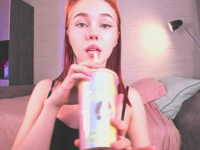 Cute1yoga live cam on BongaCams