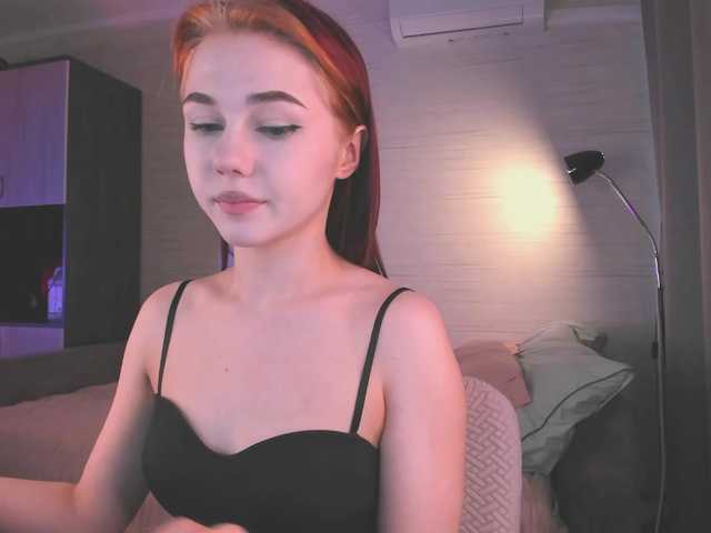 Cute1yoga live cam on BongaCams