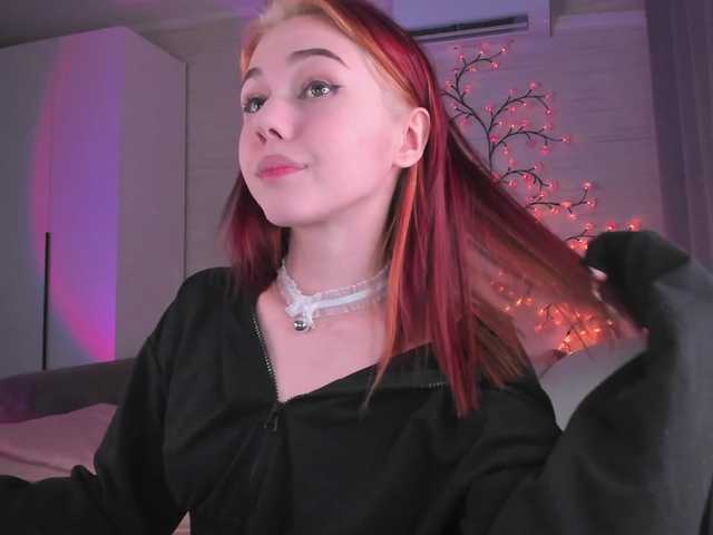 Cute1yoga live cam on BongaCams