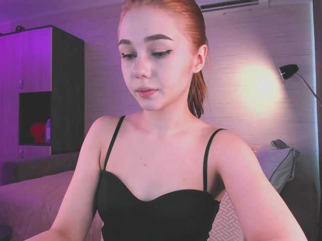 Cute1yoga live cam on BongaCams
