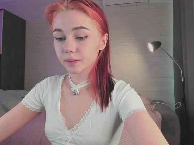 Cute1yoga webcam