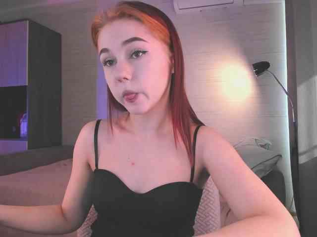 Cute1yoga webcam