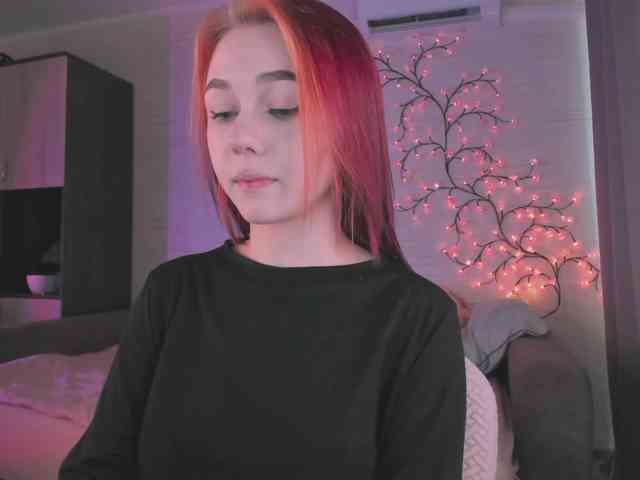 Cute1yoga webcam