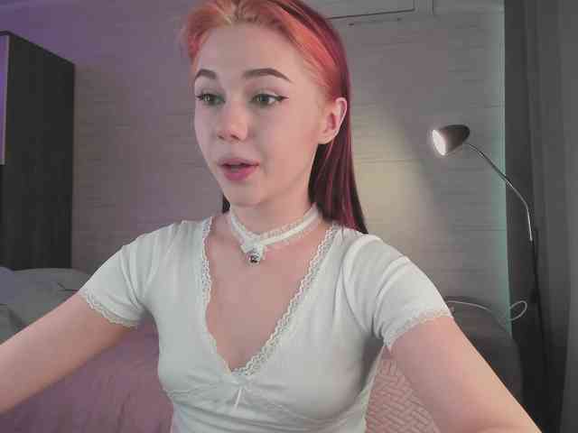 Cute1yoga webcam