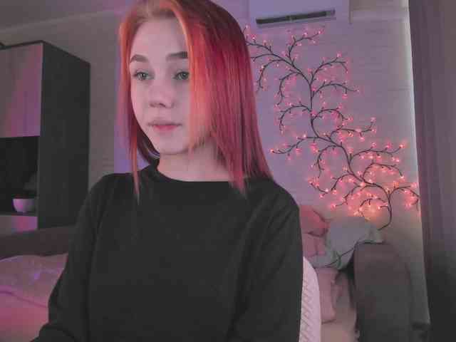 Cute1yoga webcam