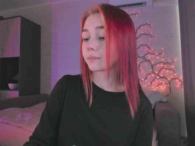 Cute1yoga webcam