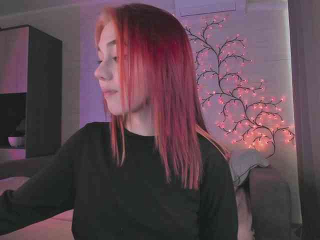Cute1yoga webcam