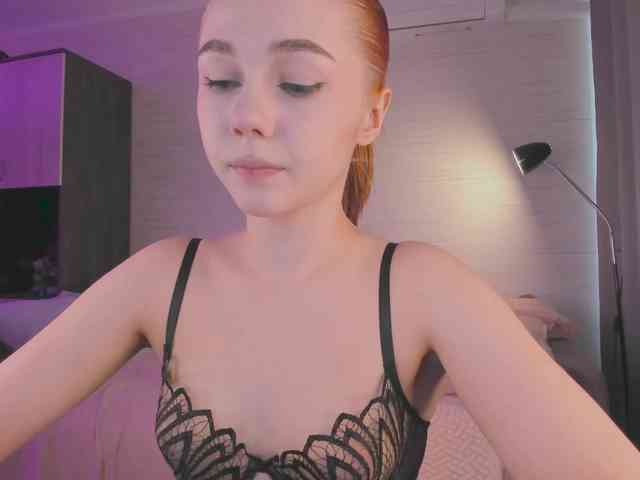 Cute1yoga webcam