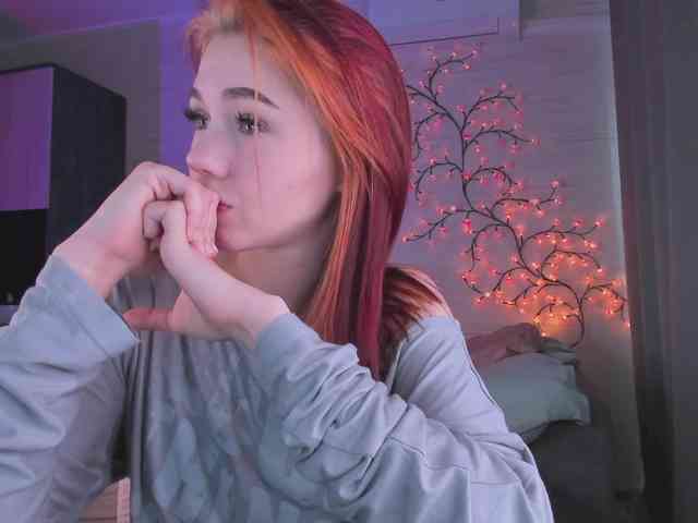 Cute1yoga webcam