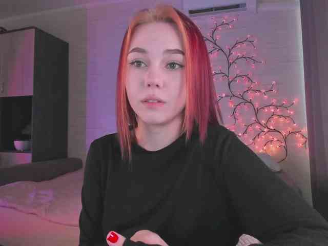 Cute1yoga webcam