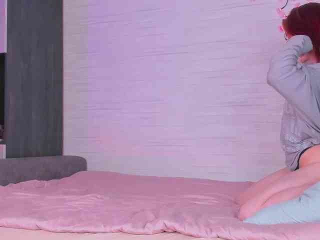 Cute1yoga webcam