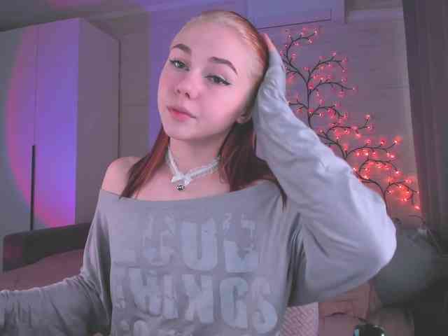 Cute1yoga webcam