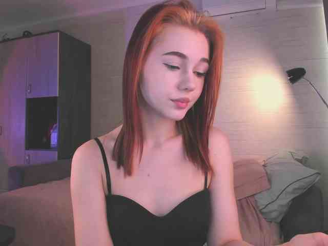 Cute1yoga webcam
