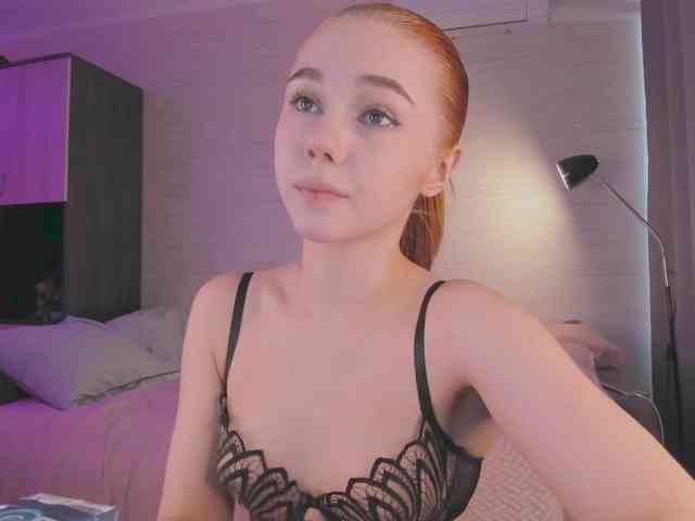 Cute1yoga webcam