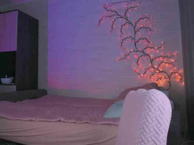Cute1yoga webcam