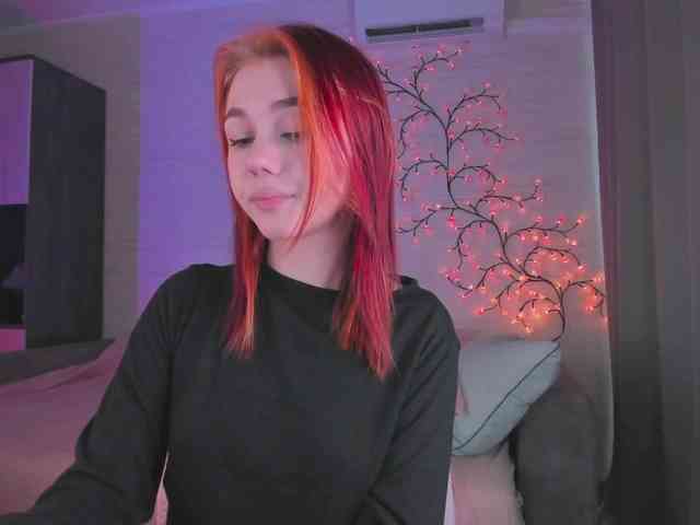 Cute1yoga webcam