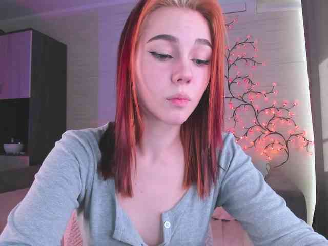 Cute1yoga webcam