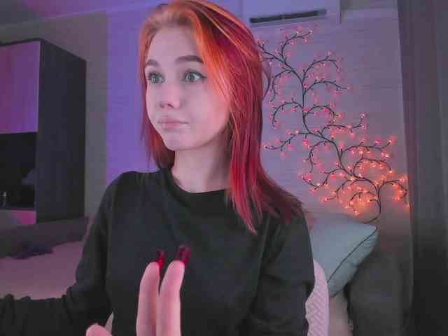 Cute1yoga webcam