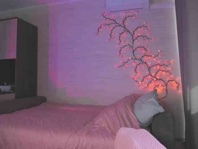 Cute1yoga webcam